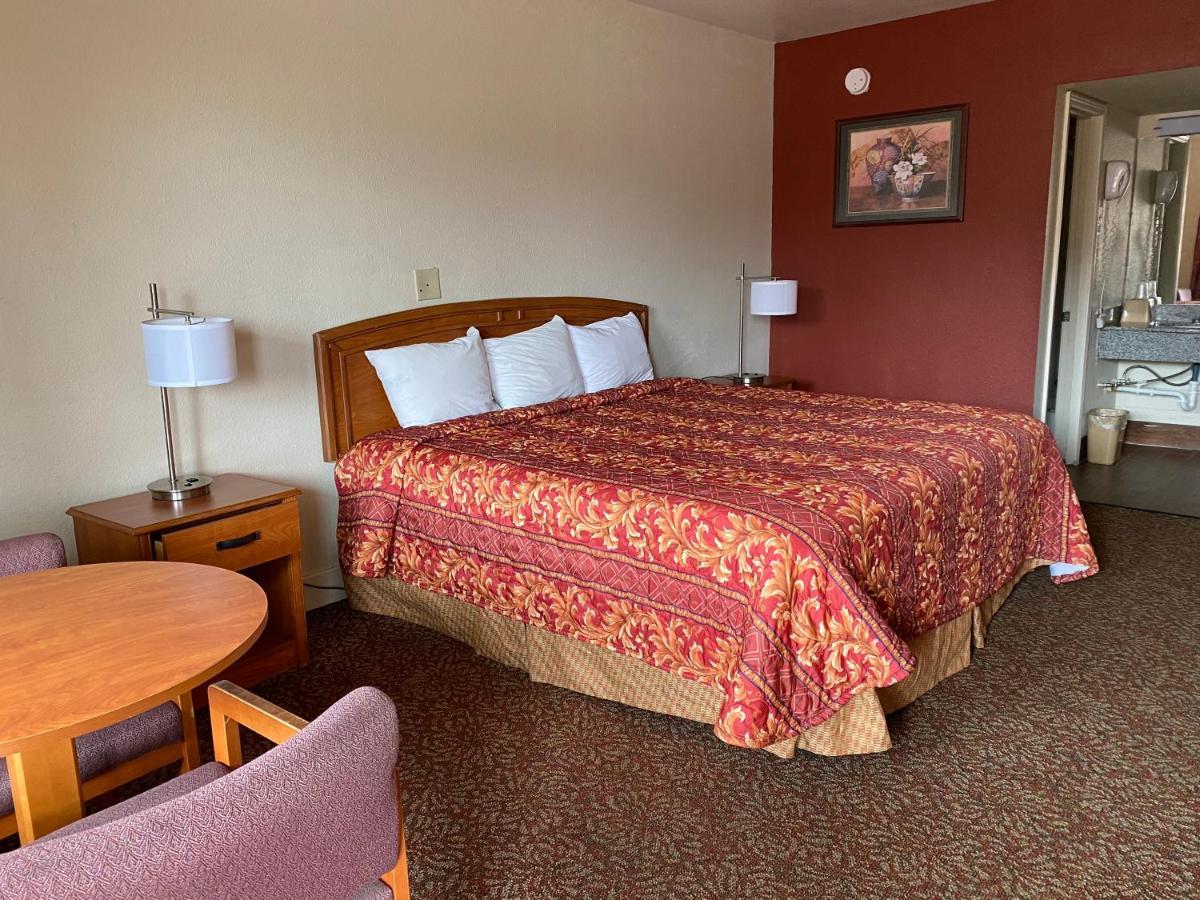 Travel Inn Lackland Sea World ซานอันโตนิโอ ภายนอก รูปภาพ