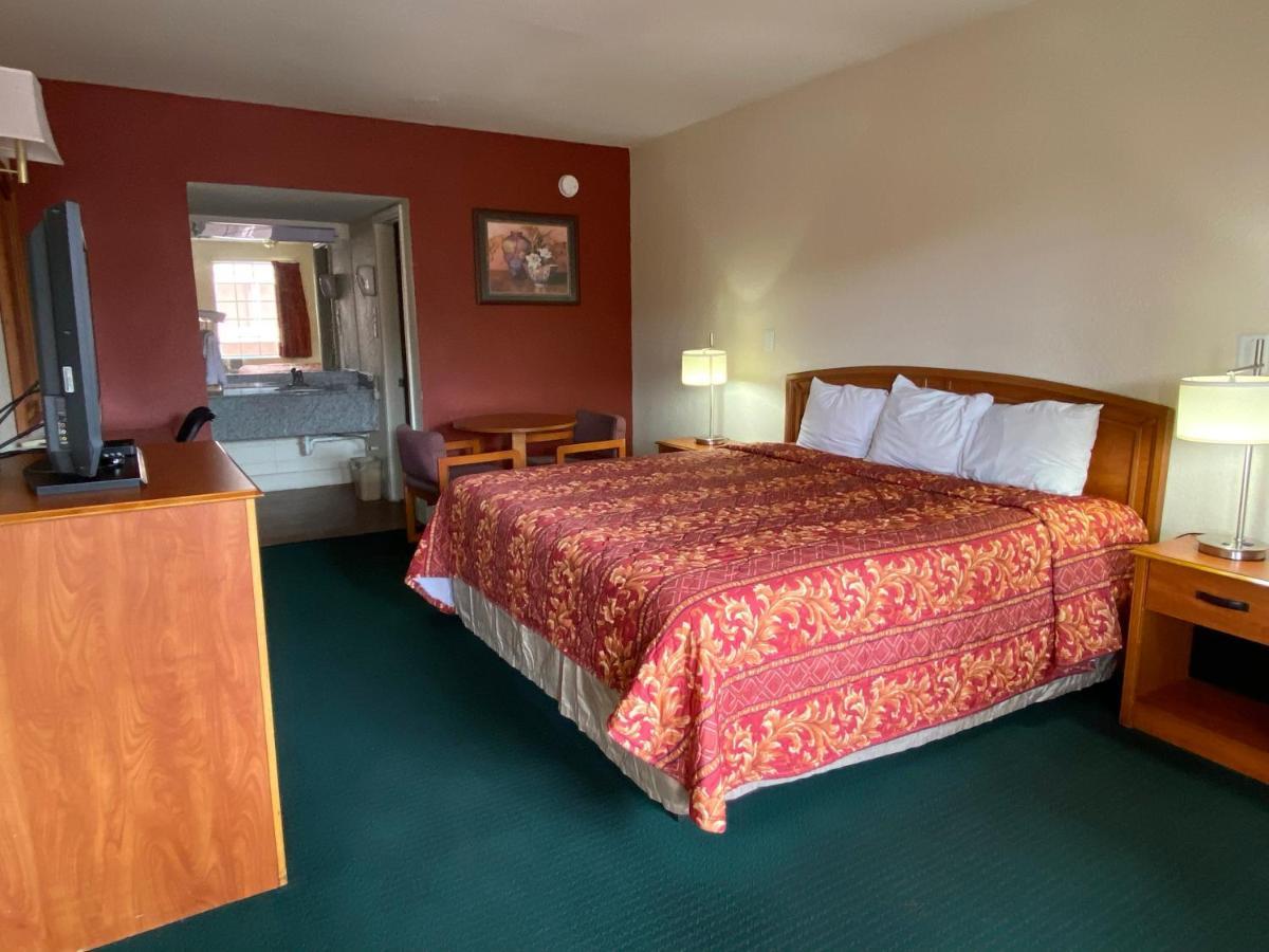 Travel Inn Lackland Sea World ซานอันโตนิโอ ภายนอก รูปภาพ