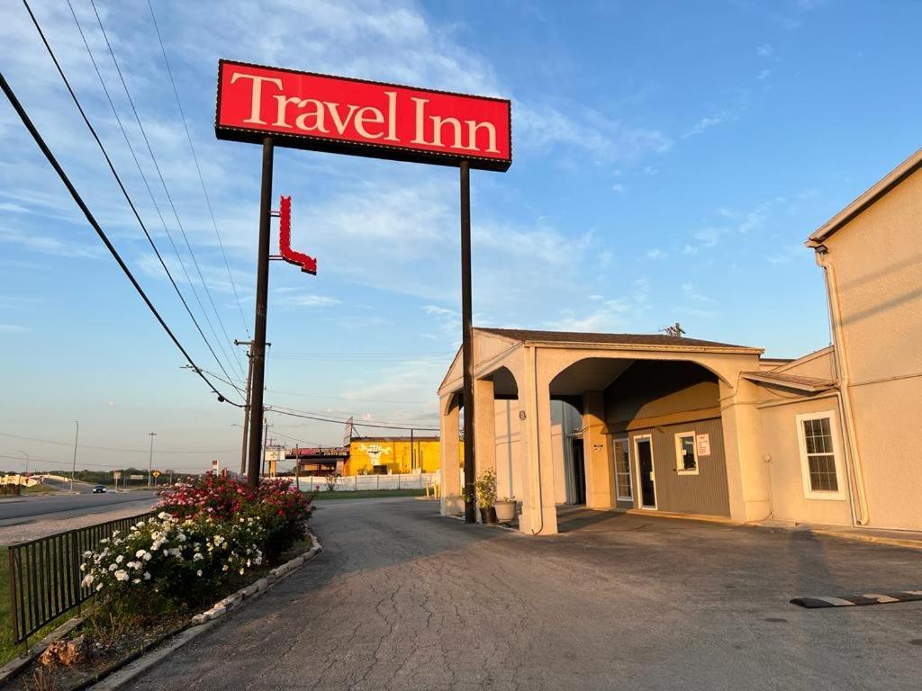 Travel Inn Lackland Sea World ซานอันโตนิโอ ภายนอก รูปภาพ